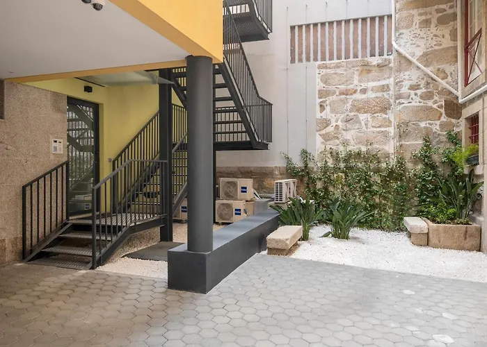Strelitzia Apartment, By Bolhao Residences